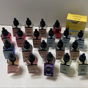 Bath & Body Works Wallflowers Fragrance Refills (22 count make me an offer)